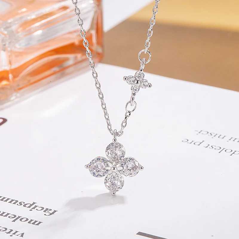 925 Sterling Silver Dainty Lucky CZ Leaf Necklace for Women 14k Gold Plated Flowers Elegant Pendant Necklace Wedding Jewelry Y251020