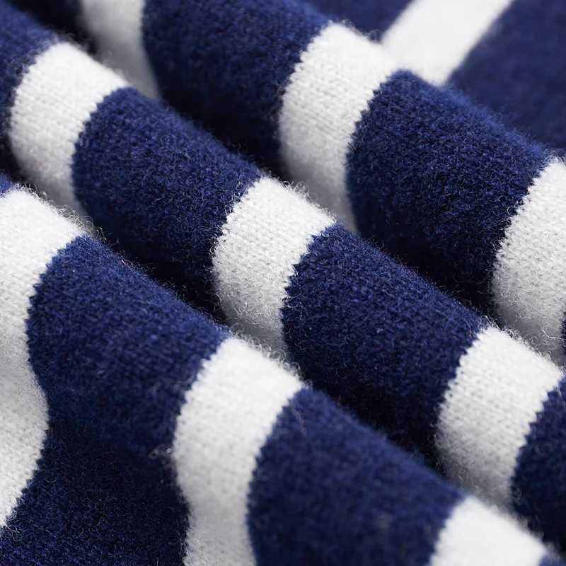 New 100 Merino Wool Knitted Pullover 2025Autumn Man O-Neck Striped Thick Sweater Fashion Loose Joker Youth Tops Warm Base ShirtT251103