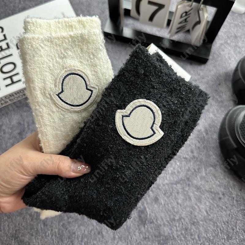 Luxury Womens Socks Designer Knitted Knee High Socks Men Wool Socks Winter Cotton Plush Socks Warm Over The Knee Socks Cotton Socks Snow Boots DLD2510172
