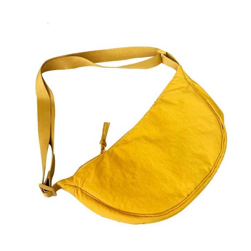Simple Nylon Messenger Bags for Women Portable Solid Color Female Hobos Shoulder Bag Portable Travel Underarm Bag HandbagsT251020