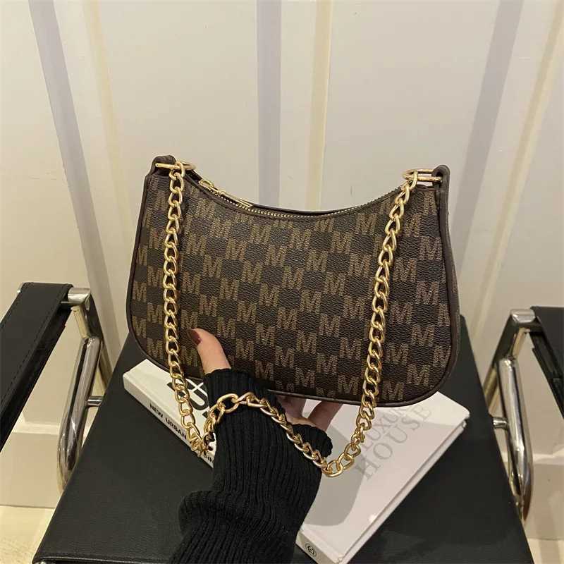 Synthetic Leather Handbag Shoulder Bag Retro Printed M Letter Chain Armpit Bag for Women Daily Use Work Travel Parties GiftT251020