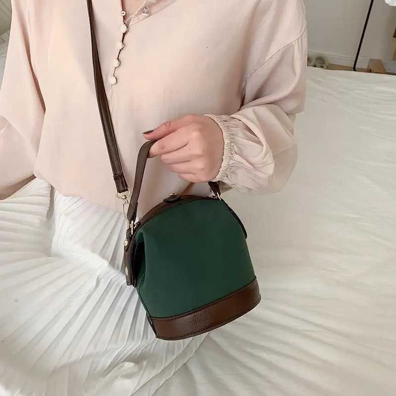 Girls Gift Handbag Trendy Korean PU Leather Tote Bucket Style Shoulder Bag Ideal for TravelT251020