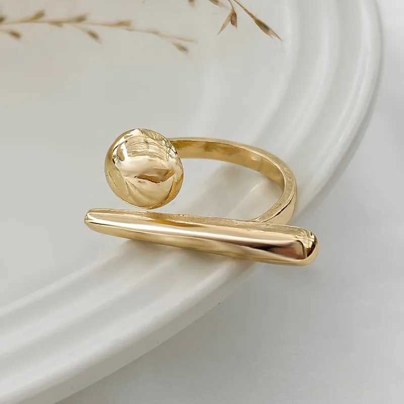 Creative Irregular Geometric Lines Open Ring for Women Men Exaggerated Gold Color Line Adjustable Couple Finger Ring Jewelry J251020