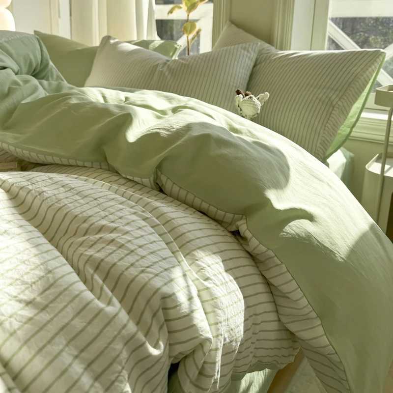 Ins Stripes 100 Washed Cotton Bedding Set with Pillowcase Bed Sheet Quilt Cover Single Double King Queen Size Duvet Cover Set H260411