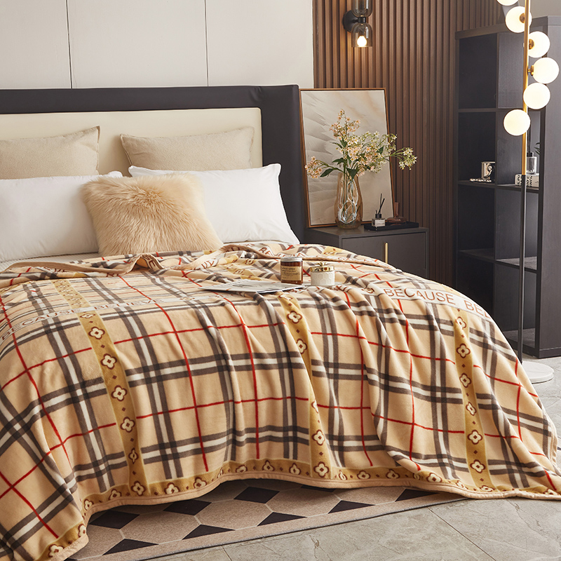 Luxury Designer Blanket Warm Lightweight Super Soft Blanket Office and Room Blanket Hand and Machine Washable for All Seasons