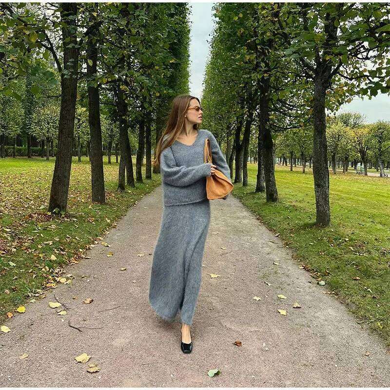 Fall V-Neck Tops Long Skirt Sets Women Fluffy Soft Mink Cashmere Sweater Suits Female Elegant Solid Warm Outfits Z002 251020 251020