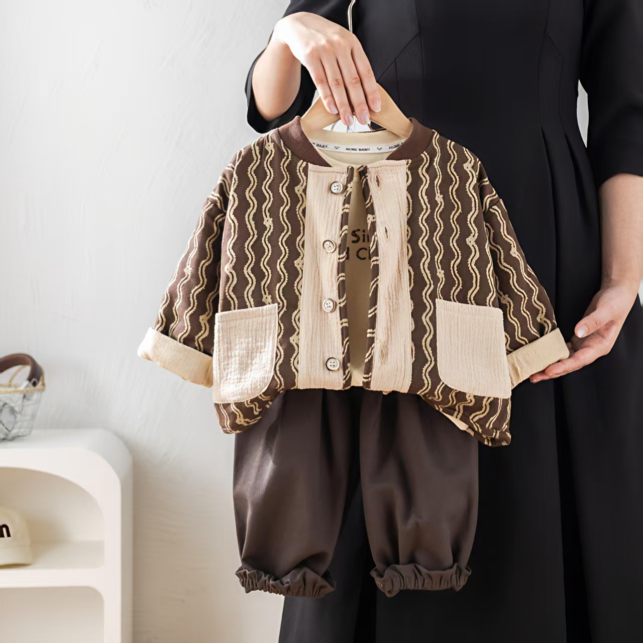 2025 New Hot selling Boys' Autumn Clothing, Children's Clothing, Spring and Autumn Three piece Set, Handsome 1-4 Year Old Baby Autumn