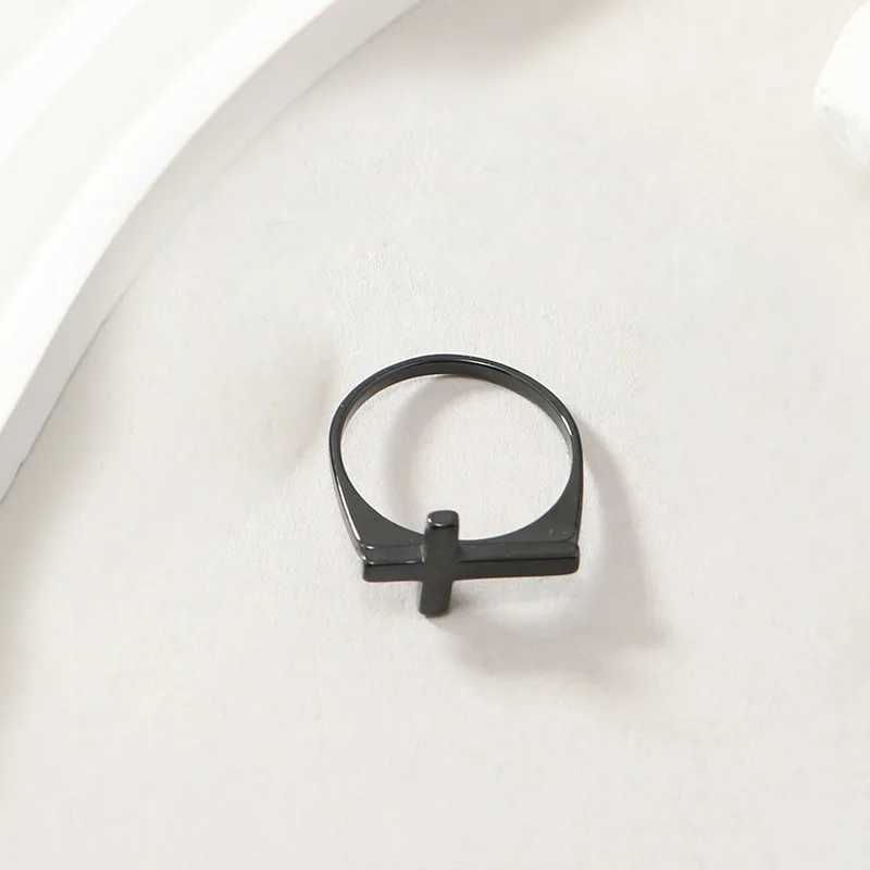 Simple Classic Thin Cross Ring For Men Women Stainless Steel Punk Gothic Ring Unisex Accessories Designer Jewelry Christian Gift J251020