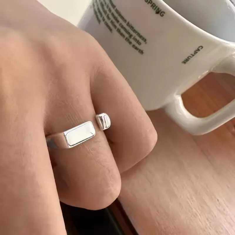 VENTFILLE 925 Sterling Silver Rings INS Fashion Hip Hop Vintage Couples Hollow Lines Punk Thai Silver Party Adjustable Jewelry J251020