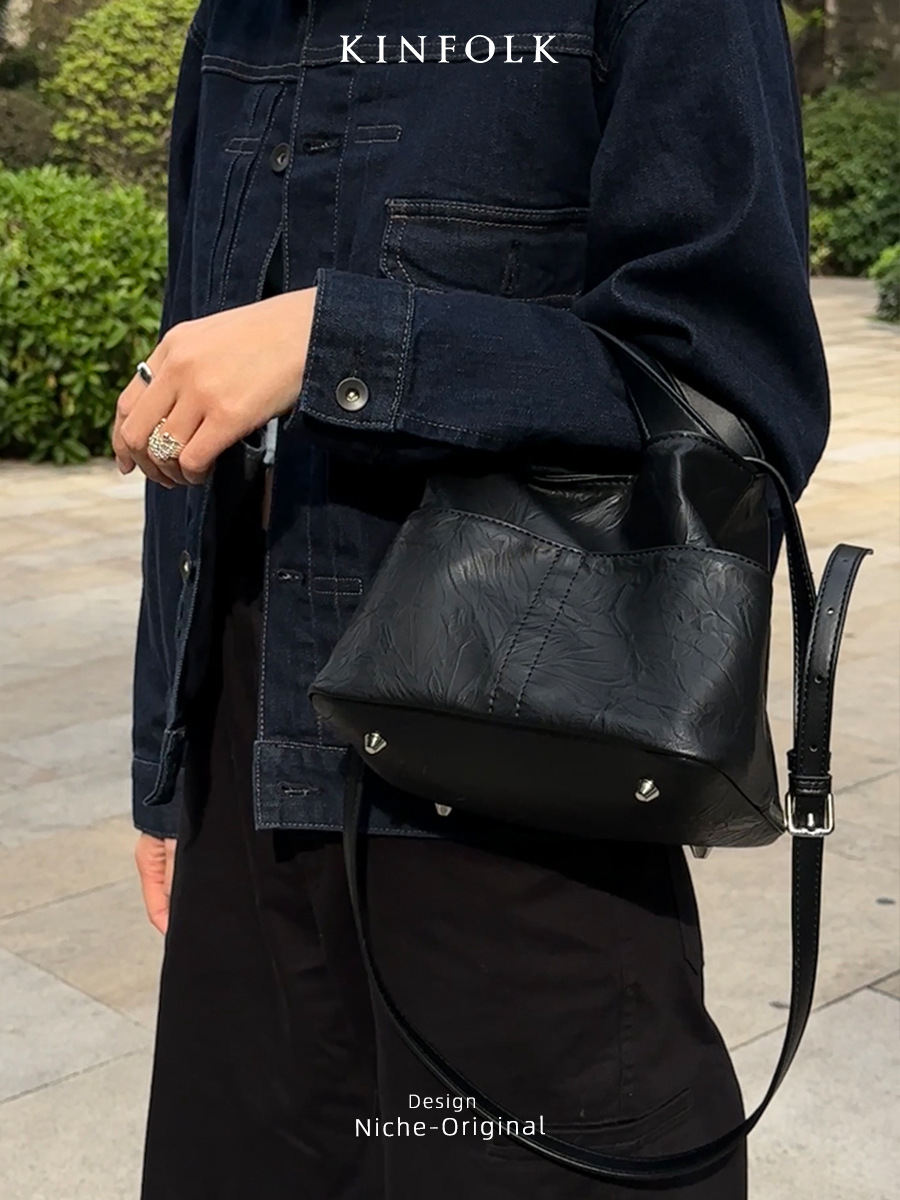 2025 Spring/Summer New Style Handbag - Grab Pattern Retro Soft Leather Large Capacity Multi-compartment Bucket Bag Single Shoulder Crossbody Bag