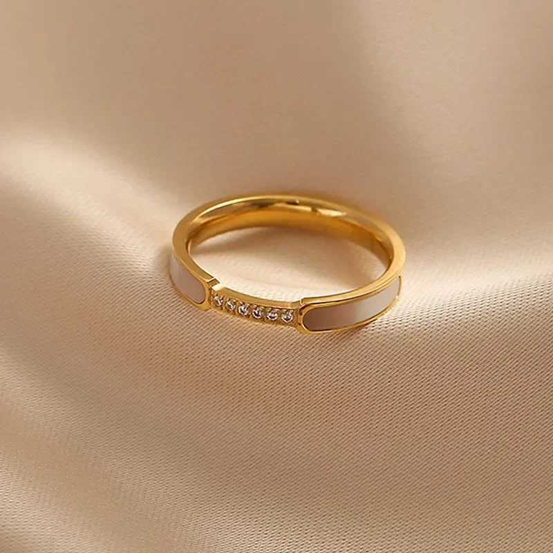 Stainless Steel Zircon Shell Ring for Women Simple Index Finger Gold Color Ring Anillos Party Wedding Jewelry Gift J251020