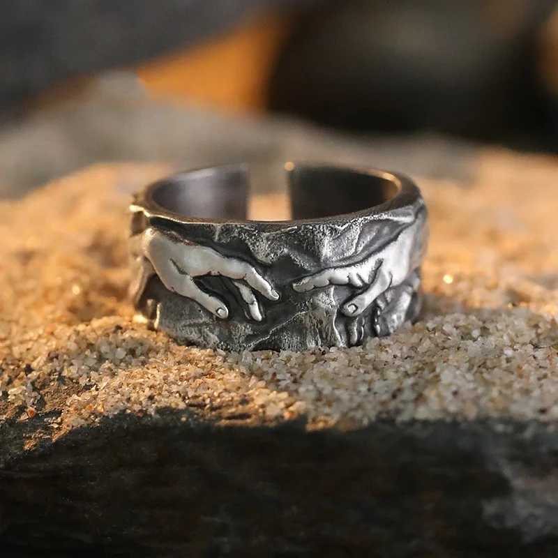 Vintage European and American Hand of God alloy ring a unique unisex index finger ring with a niche design J251020