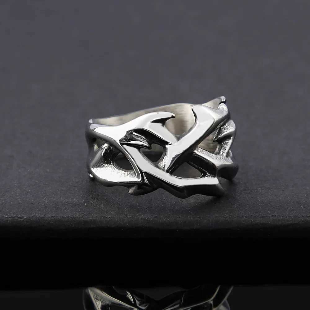 Fashion Simple Hollow Crown Of Thorns Ring Popular Stainless Steel Charm Rings for Men Women Punk Rock Jewelry Gift J251020