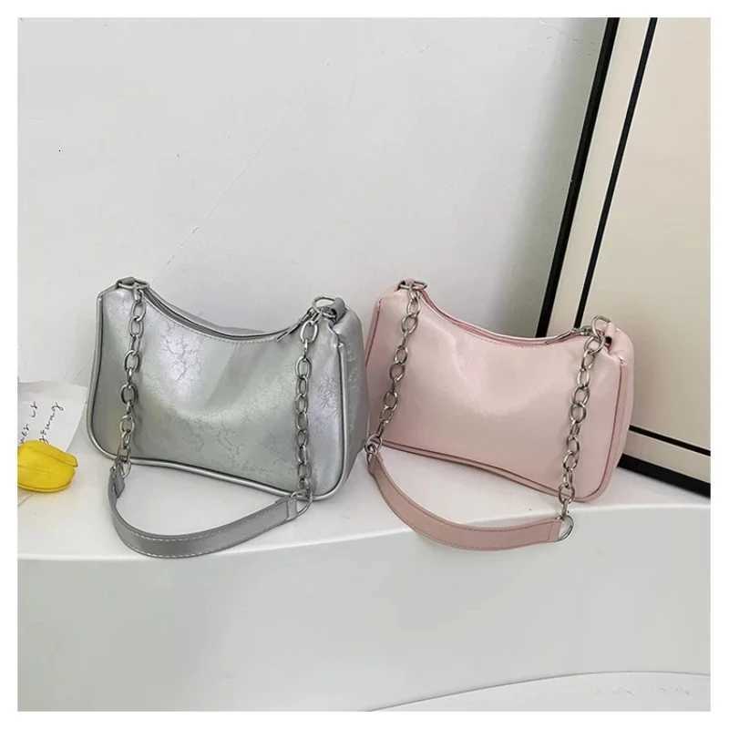 Large Capacity Handbag Simple Chain Womens Bags Classic Style Travering Bags Free Shipping Womens Clutch Bag Luxury Brand BagT251020