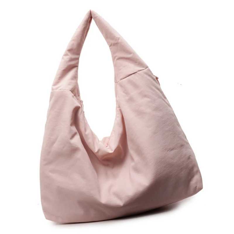 E8FB Womens Nylon Shoulder Bag Spacious and Trendy Slouchy Bag Handbag for StudentT251020