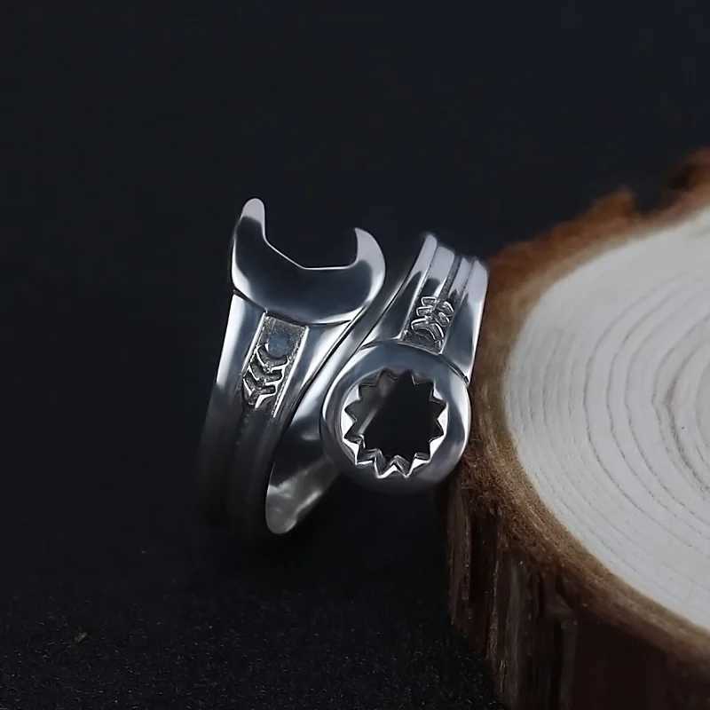 Vintage Simple Fashion Wrench Size Adjustable Ring J251020