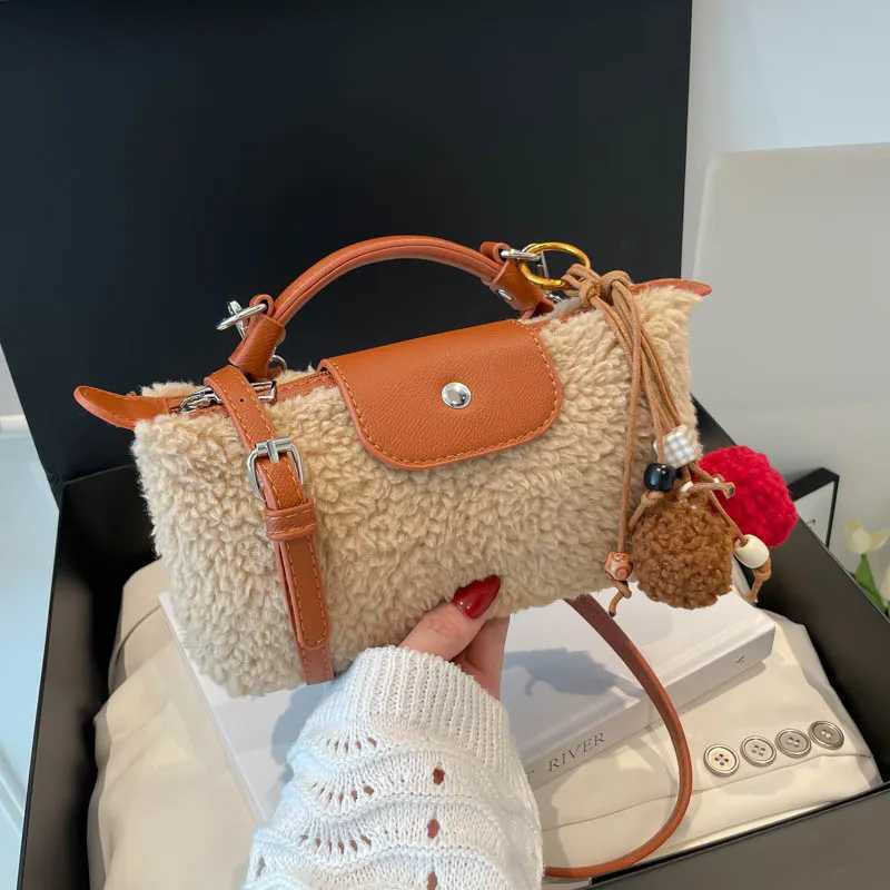 Khaki Lamb Woolen Handbag 2025 Winter Versatile Small Pu Leather Shoulder Crossbody Phone Bag Ladies Hobo Bag ClutchesT251020