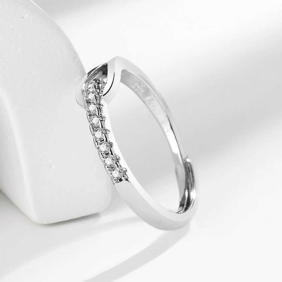 925 Sterling Silver HighEnd Full Diamond Hollow Design HorseshoeShaped Zircon Ring Personalized HighQuality Womens Ring J251020
