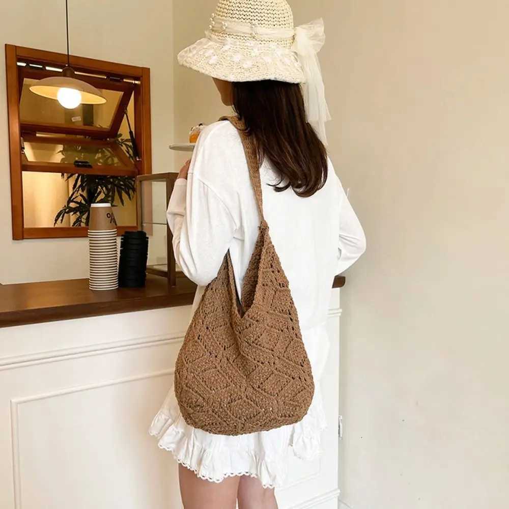 Hollow Out Flower Knitting Bag Tote Bag Beach Handbag Beach Bag Bohemian Style Large Capacity Hollow Shoulder Bag ShoppingT251020