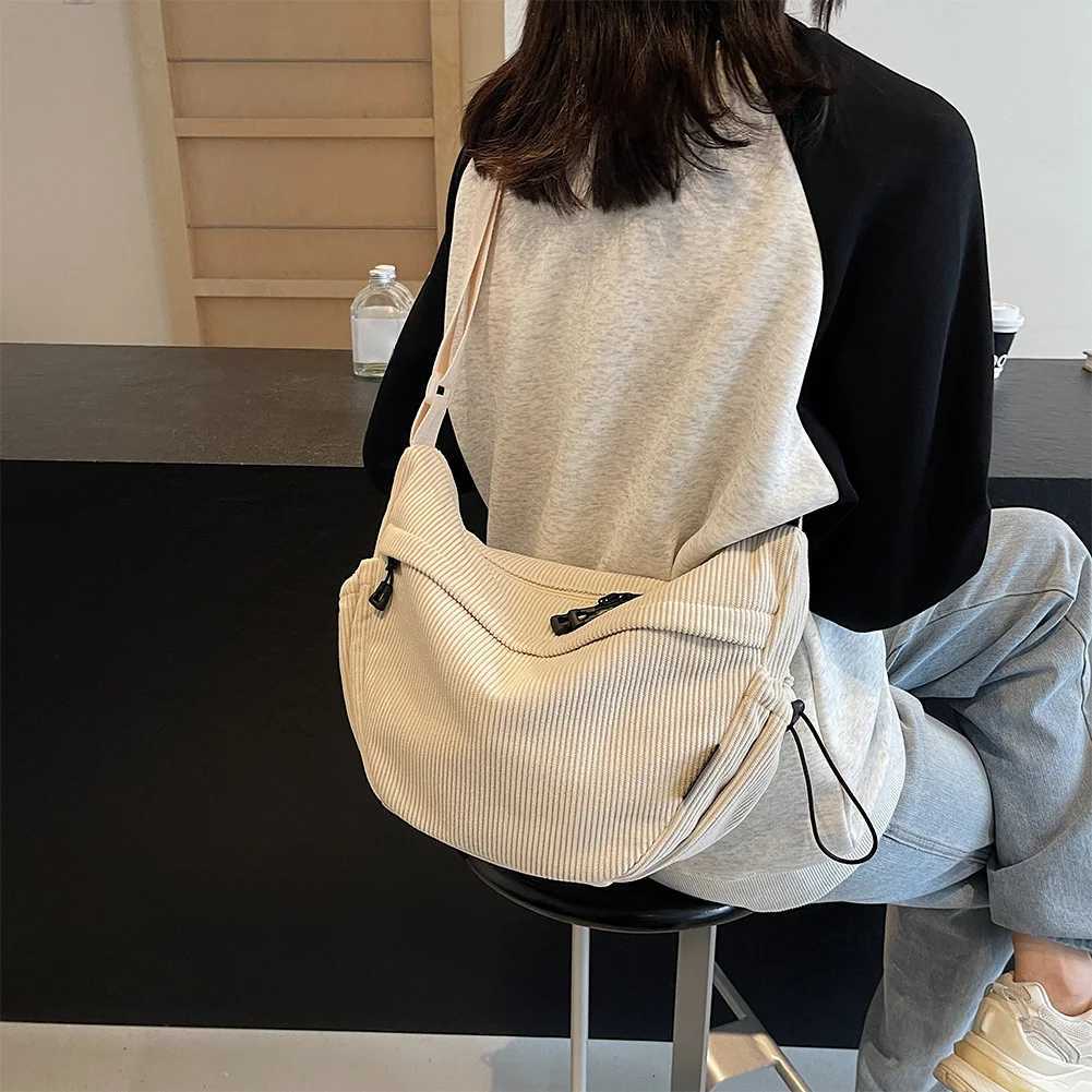 Corduroy Stylish Dumpling Bag Large Capacity Fashion Shoulder Bag Adjustable Strap Crescent Crossbody Bag Trendy Carrying BagT251020