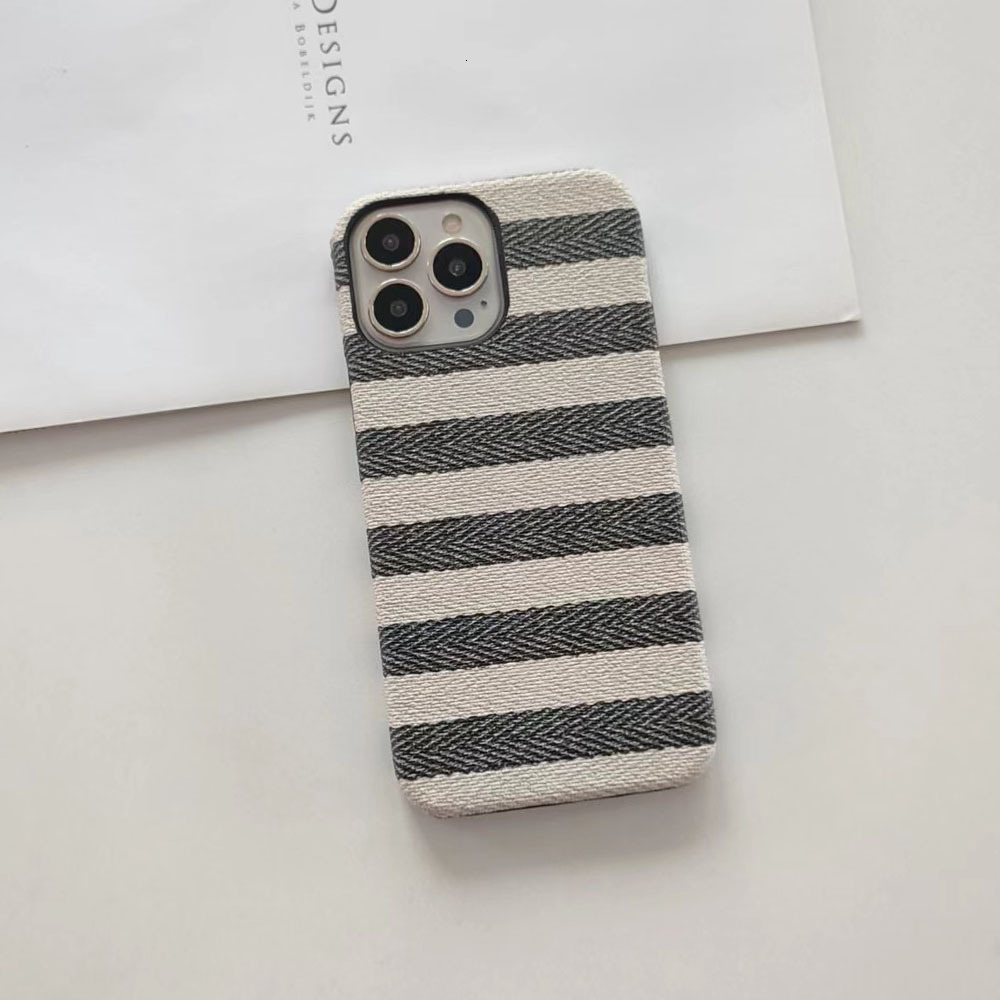 Suitable for 17/16 Apple High-Grade Striped iPhone17 pro Phone Case Color Matching Hard PC Heat Dissipation