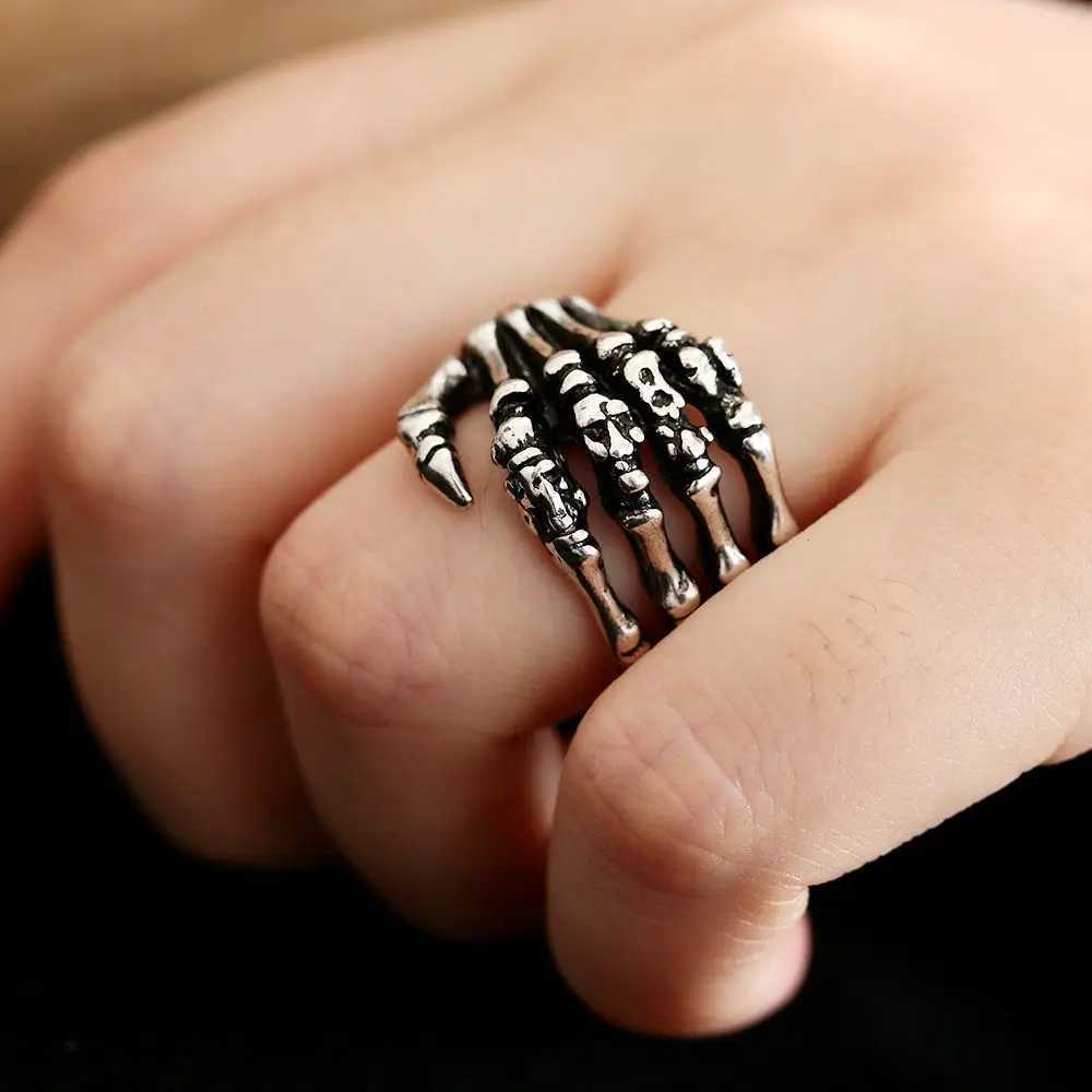 Stainless Steel Skull Rings Gothic Skull Skeleton Hand Bone Finger Punk Rock Ring Hand Bone Rings J251020