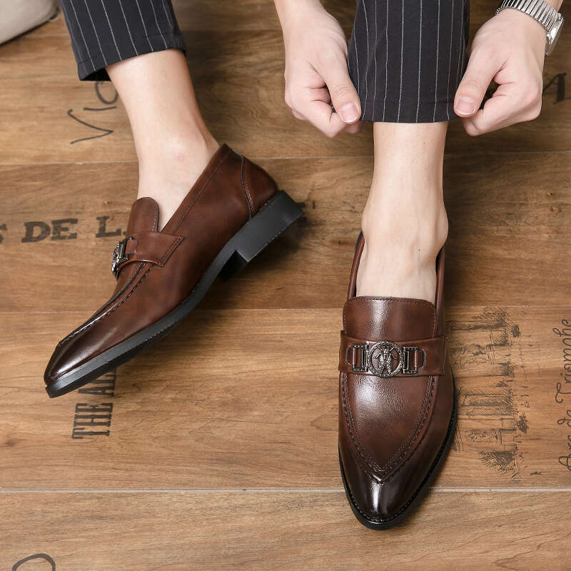 Free shipping spring and Autumn Pointed Toe Casual Lazy Business Formal British Joom Men's designer Leather Office Groom loafers Shoes