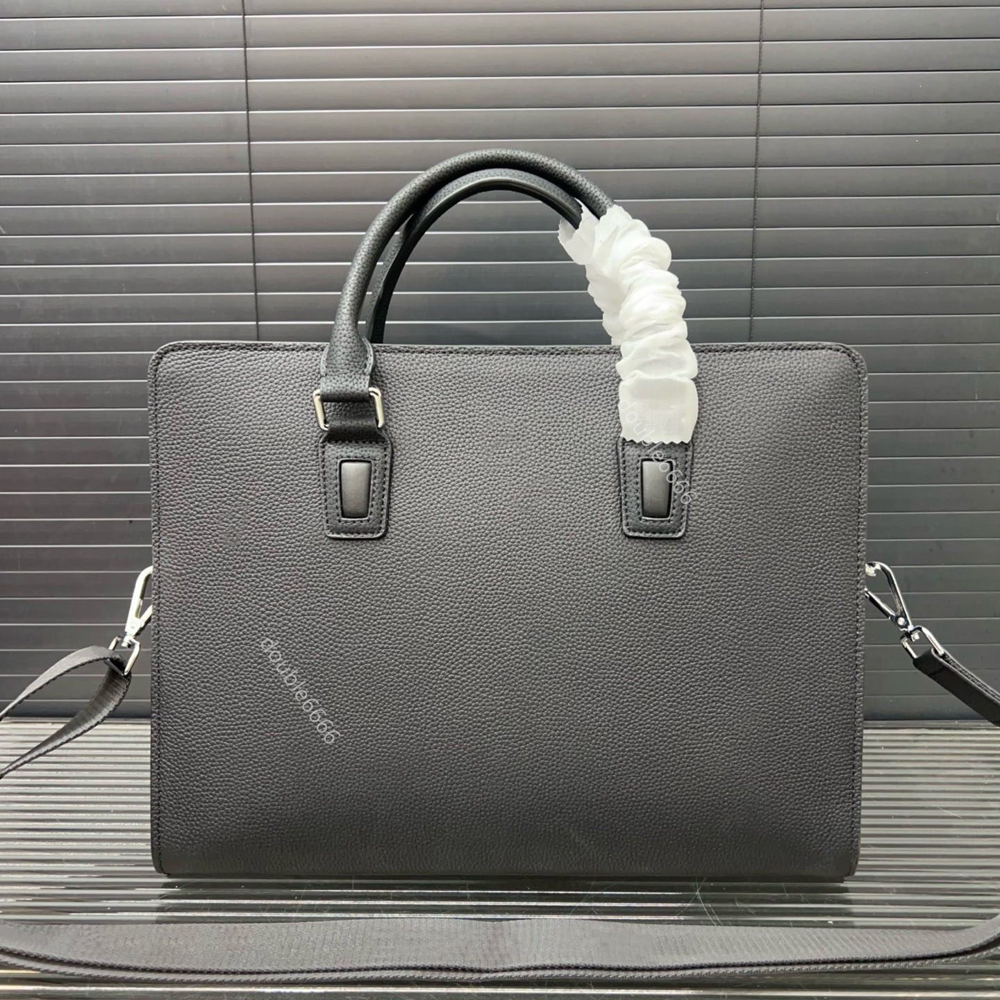 Famous designer men's pure leather black briefcase messenger bags laptop bag business office bag cross-body traveling shoulder bag purse Computer bag