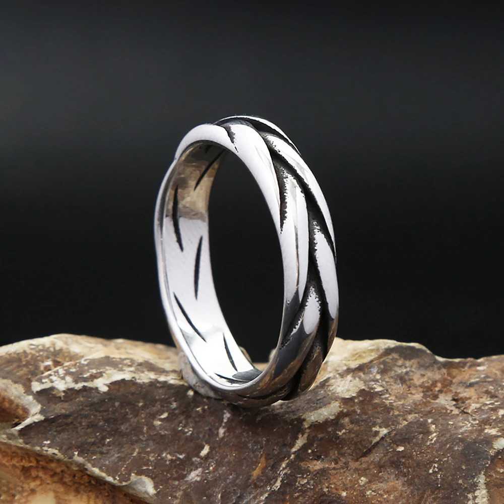 Punk Hip Hop 316L Stainless Steel Fashion Simple Rings For Men Women Nordic Viking Celtics Knots Ring Charm Party Jewelry Gifts J251020