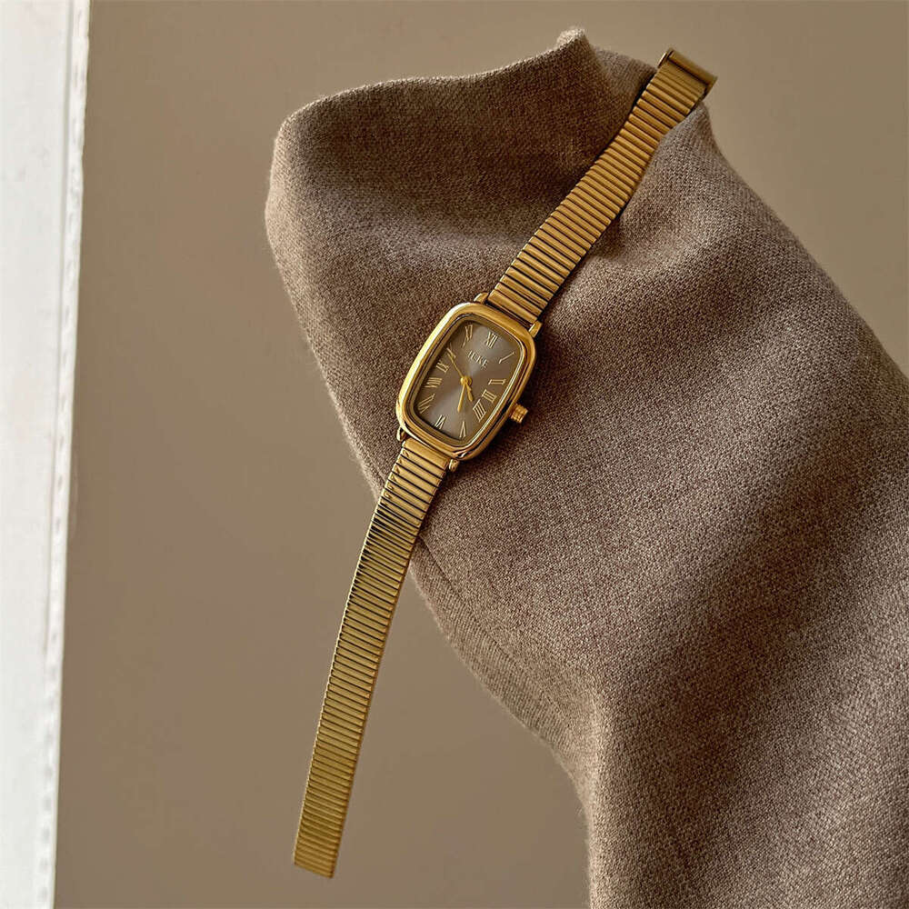 Designer gold Bracelet Watch Design for Women Student Junior Senior Niche High-end Elegant Wristwatch Live Streaming - view 8