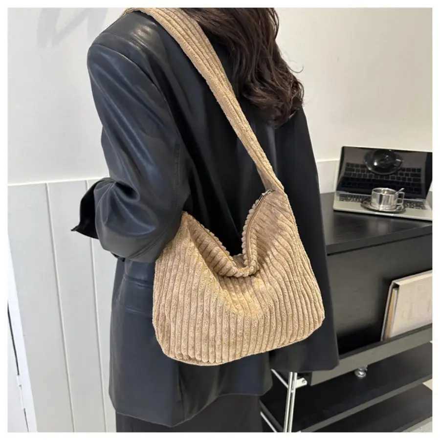 Ladies shoulder bag corduroy large capacity artistic womens bag commuting and class crossbody bagT251020
