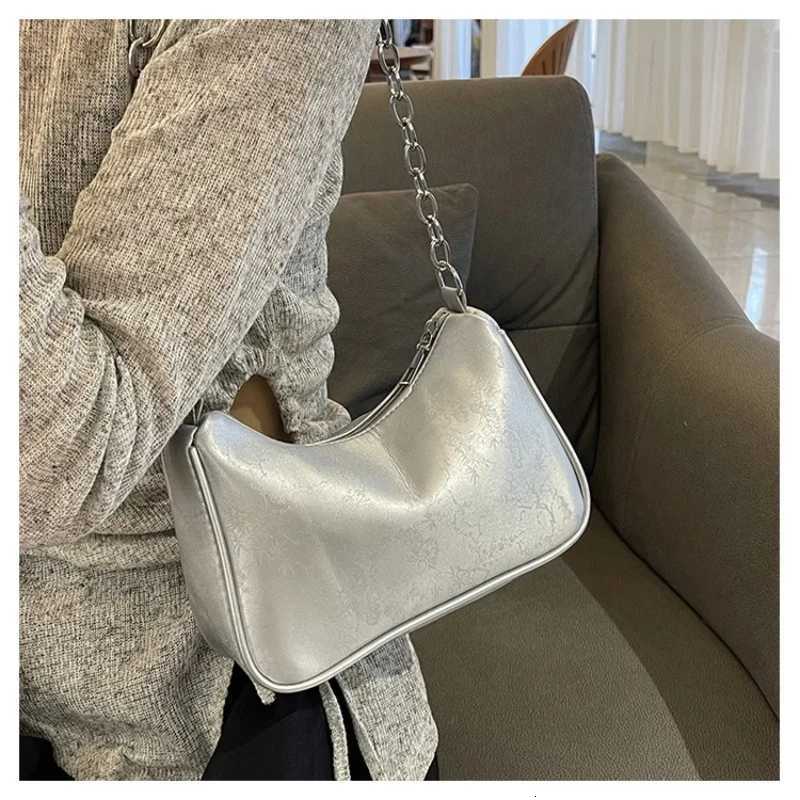 Large Capacity Handbag Simple Chain Womens Bags Classic Style Travering Bags Free Shipping Womens Clutch Bag Luxury Brand BagT251020