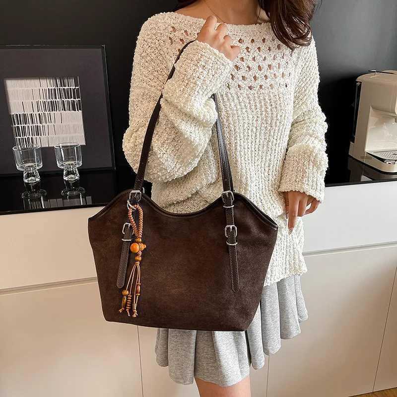 Textured Casual Crossbody Shoulder Bag Women Large Capacity Retro Tote Handle Bag Fashion Versatile and Niche Storage BagT251020