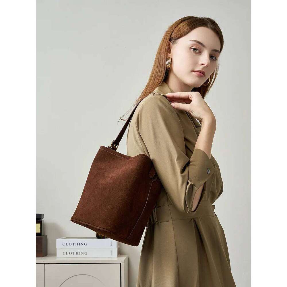 Commuting Lazy Single Shoulder Wandering Women's Bag, Maillard Style Frosted Cowhide Large Capacity Crossbody Bucket Bag Suotong251020 Suotong102