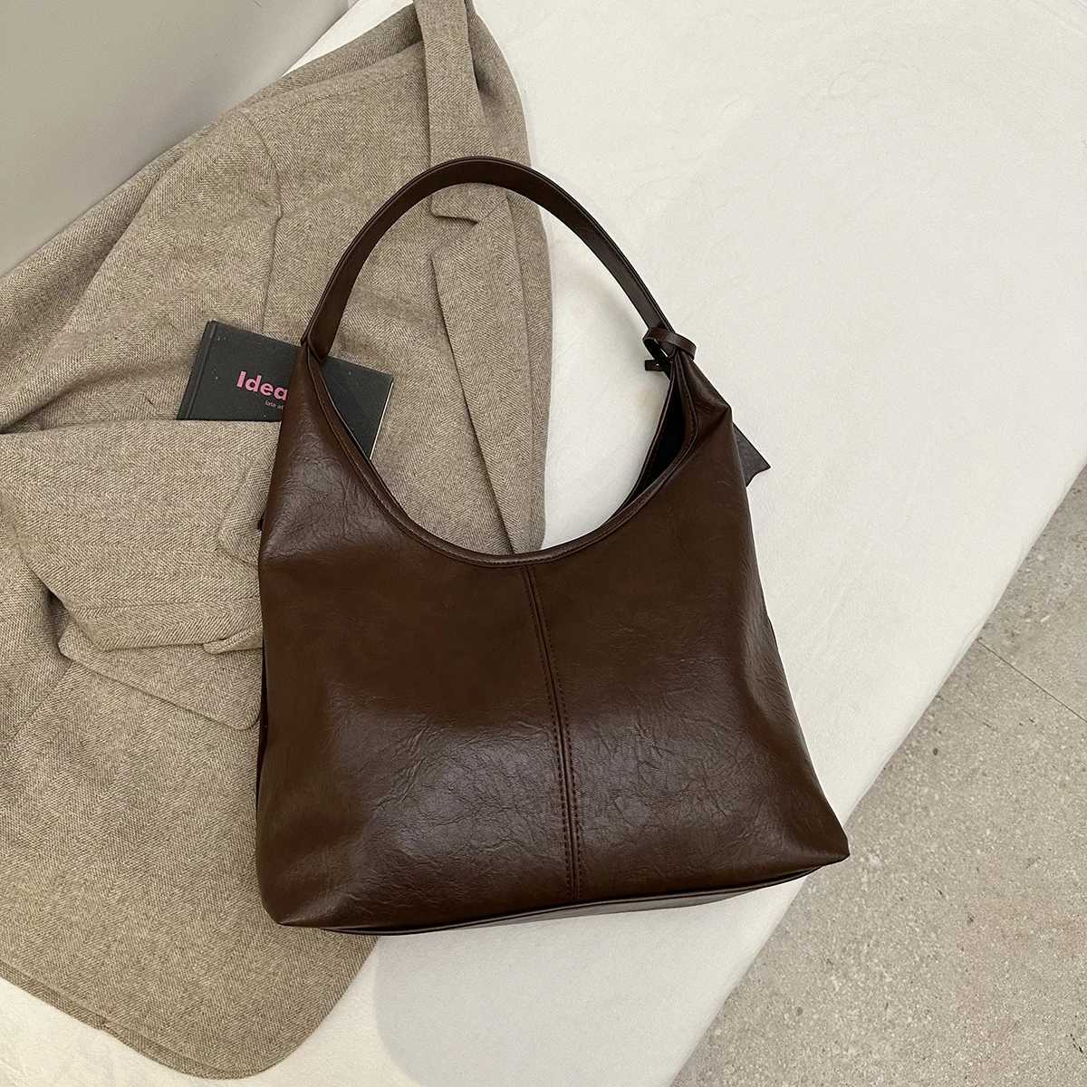 Frosted retro bag ladies largecapacity autumn and winter oneshoulder bag popular armpit handbagT251020