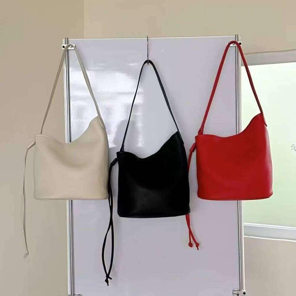Genuine Leather Bucket Underarm New Niche Design Top Layer Cowhide Simple Vintage Women One-Shoulder Crossbody Bag Suotong251020 Suotong1020