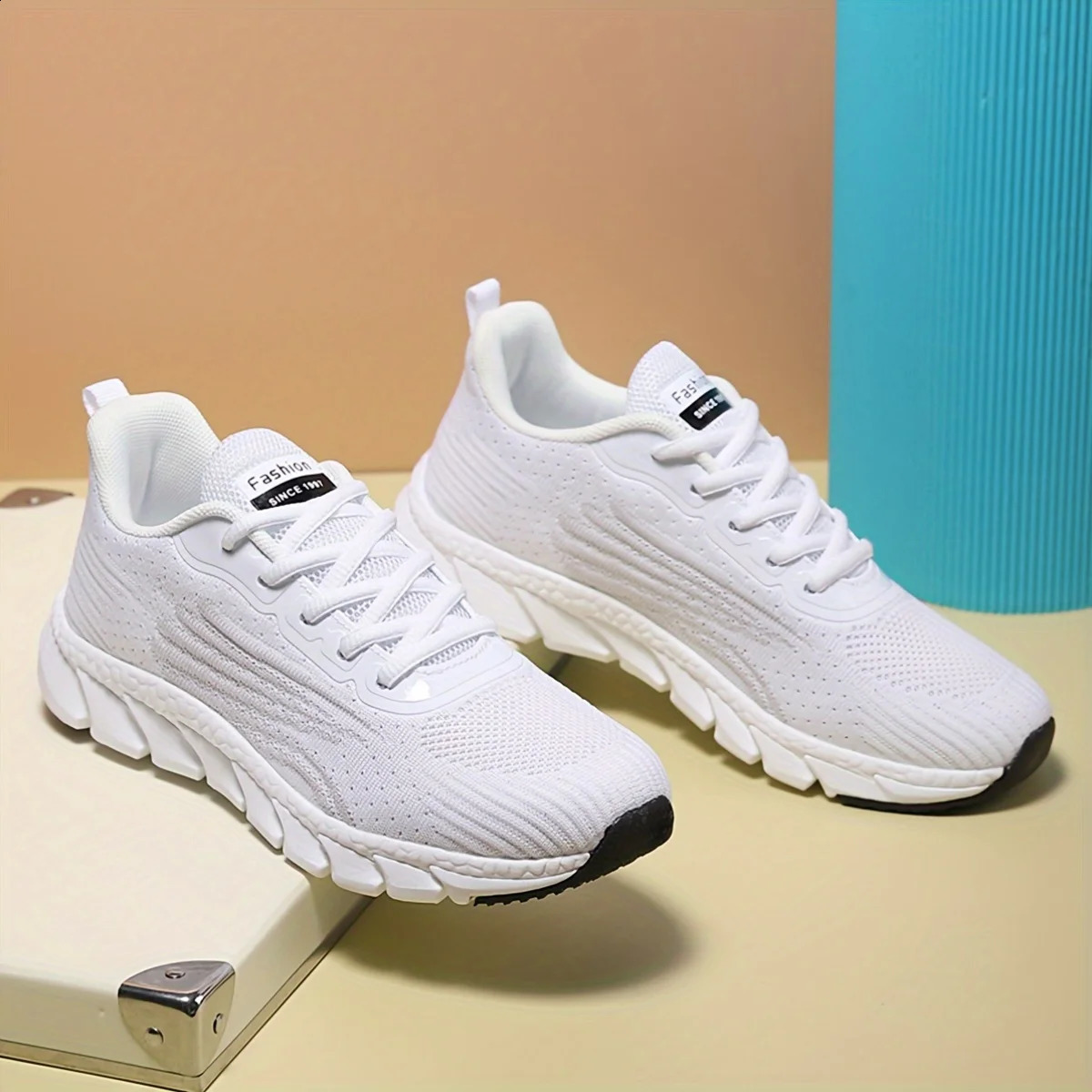 Womens Sneakers Running Shoes Fashion Lightweight Trainers Breathable Walking Shoe Outdoor Comfortable Athletic for Men 251013