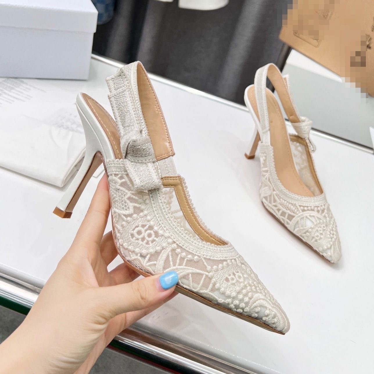 Heels Designer Letter Cat Pointed Toe High Heels 65mm 95mm Bow New Style Leather Sandals Knitted Toe Cap Backless Black White Red Single Shoes 35-42 With Dustbag