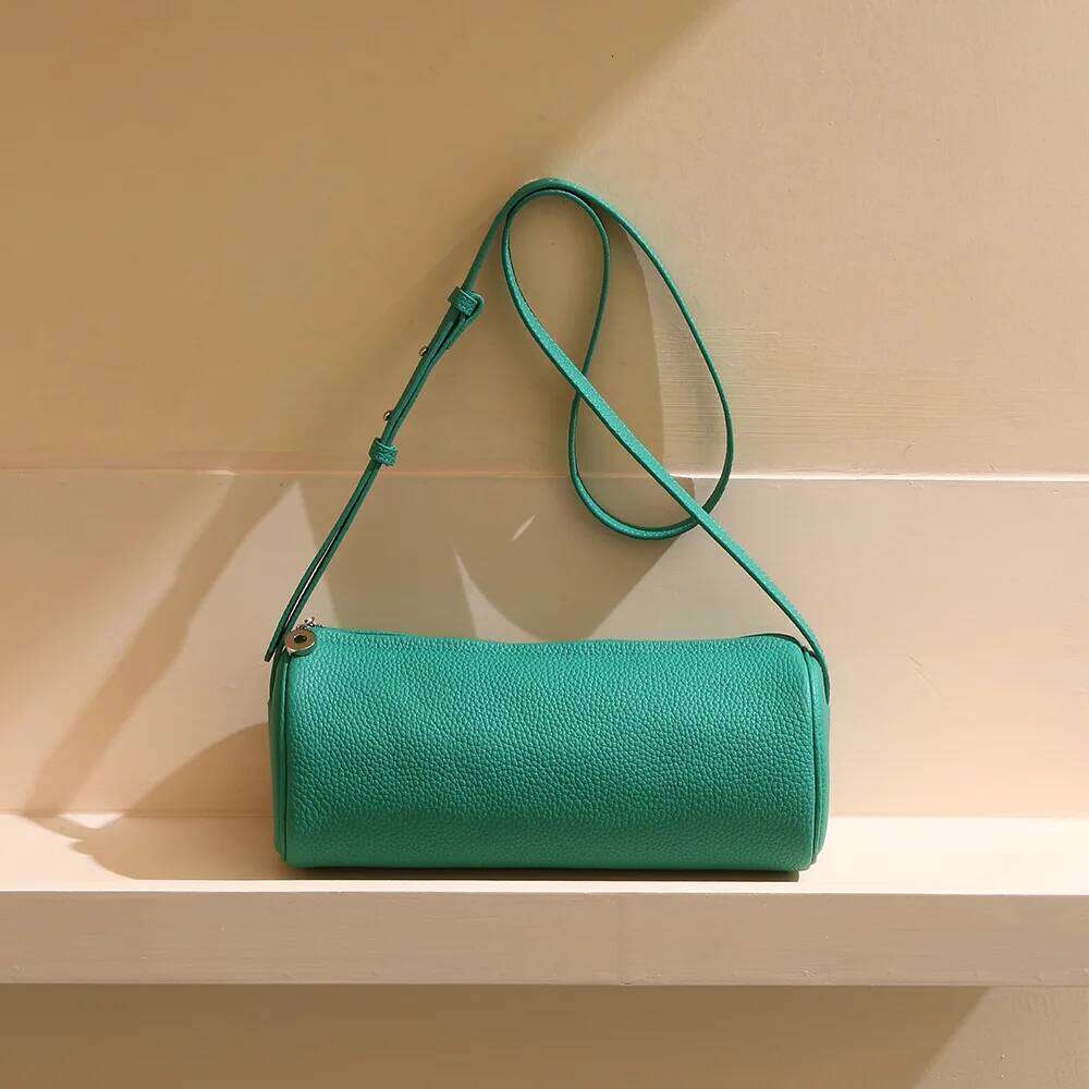 Genuine Leather Pencil New Niche Design Top Layer Cowhide Simple Crossbody Fashion Ladies One-Shoulder Underarm Bag 251021