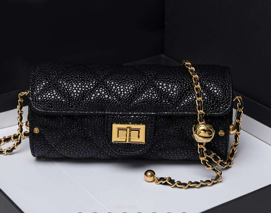 Hot Selling Babylon Fragrant Wind Lingge Chain Small Golden Ball Cylinder Simple Camellia Single Shoulder Crossbody Bag Designer Bags Give away a free