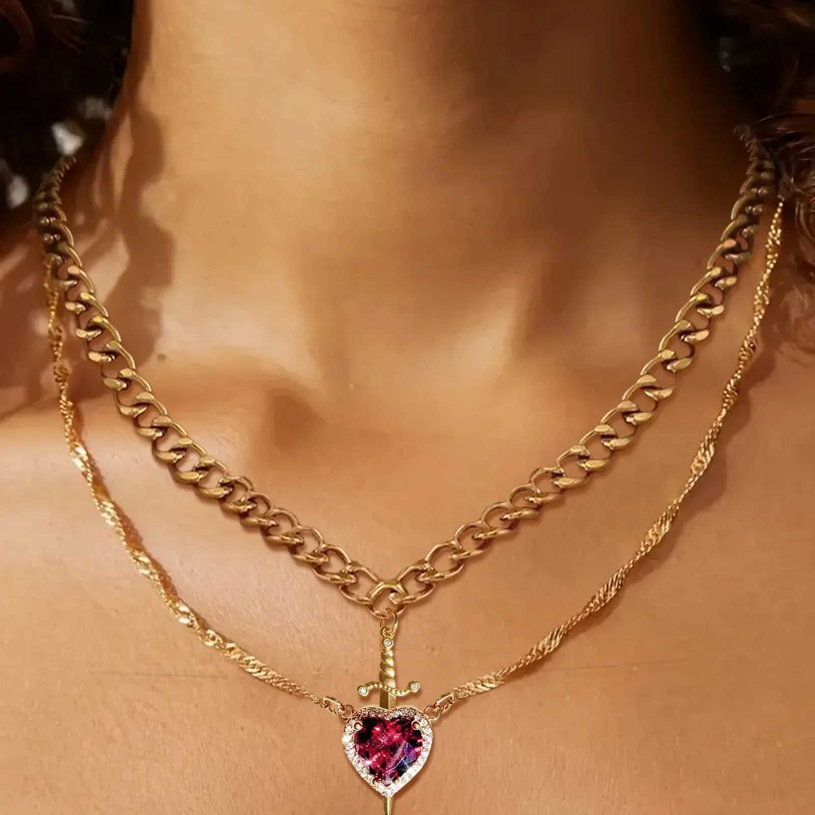 2pcs LATS Can Be Assembled Heart and Sword Zircon Pendant Necklace for Women Men Couple Silver Gold Plated Choker Chain Jewelry XJ250717