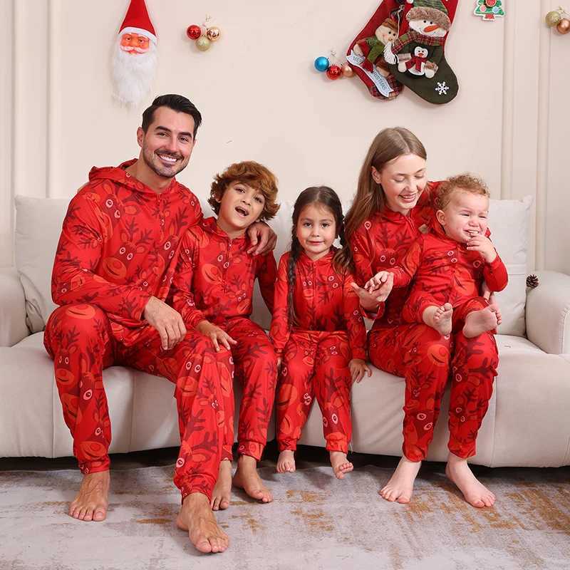 Christmas Matching Outfits for Family Elk Ear Hooded OnePiece Jumpsuit Romper Adults Kids Clothing Set Pajamas Xmas Look Pyjama L2510218045