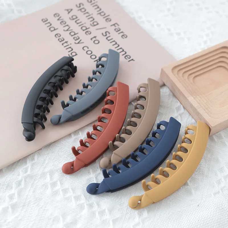 Hair Clips Solid Color Banana Clip Fish Shaped Hairpin Womens Hair Accessories Fashion Ponytail Barrettes Hair Claws HairpinsW254021