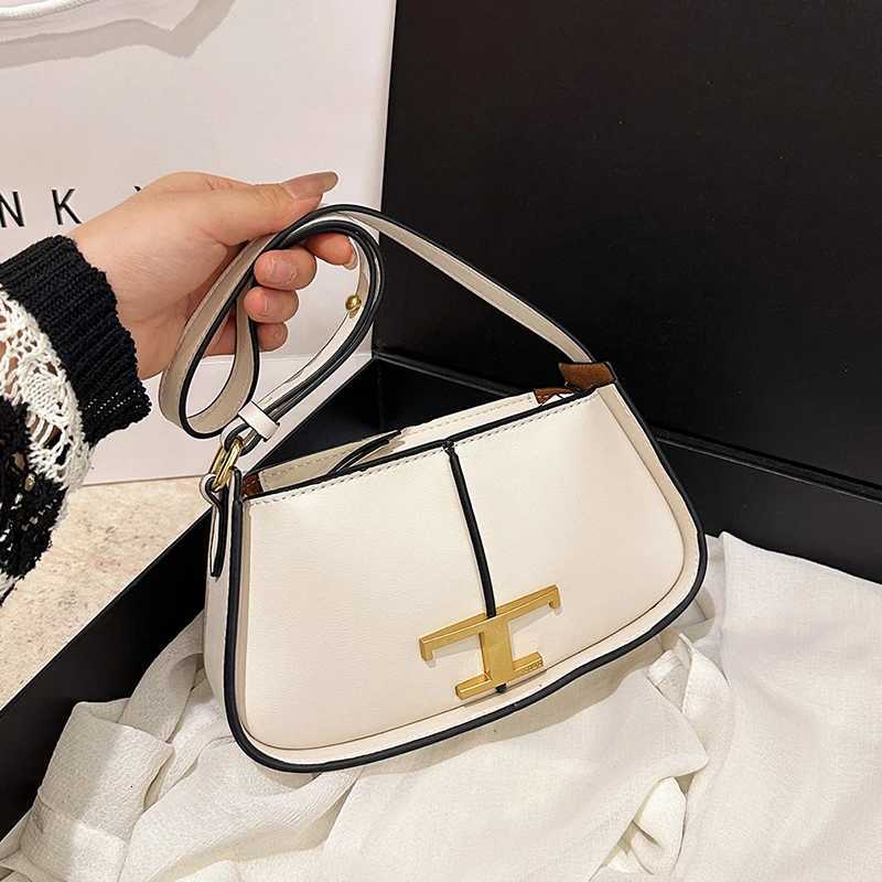 Premium Cowhide Leather Tote Bag for Women Spacious Work Handbag Ladies WaterResistant Office Bag with Lock Z251018