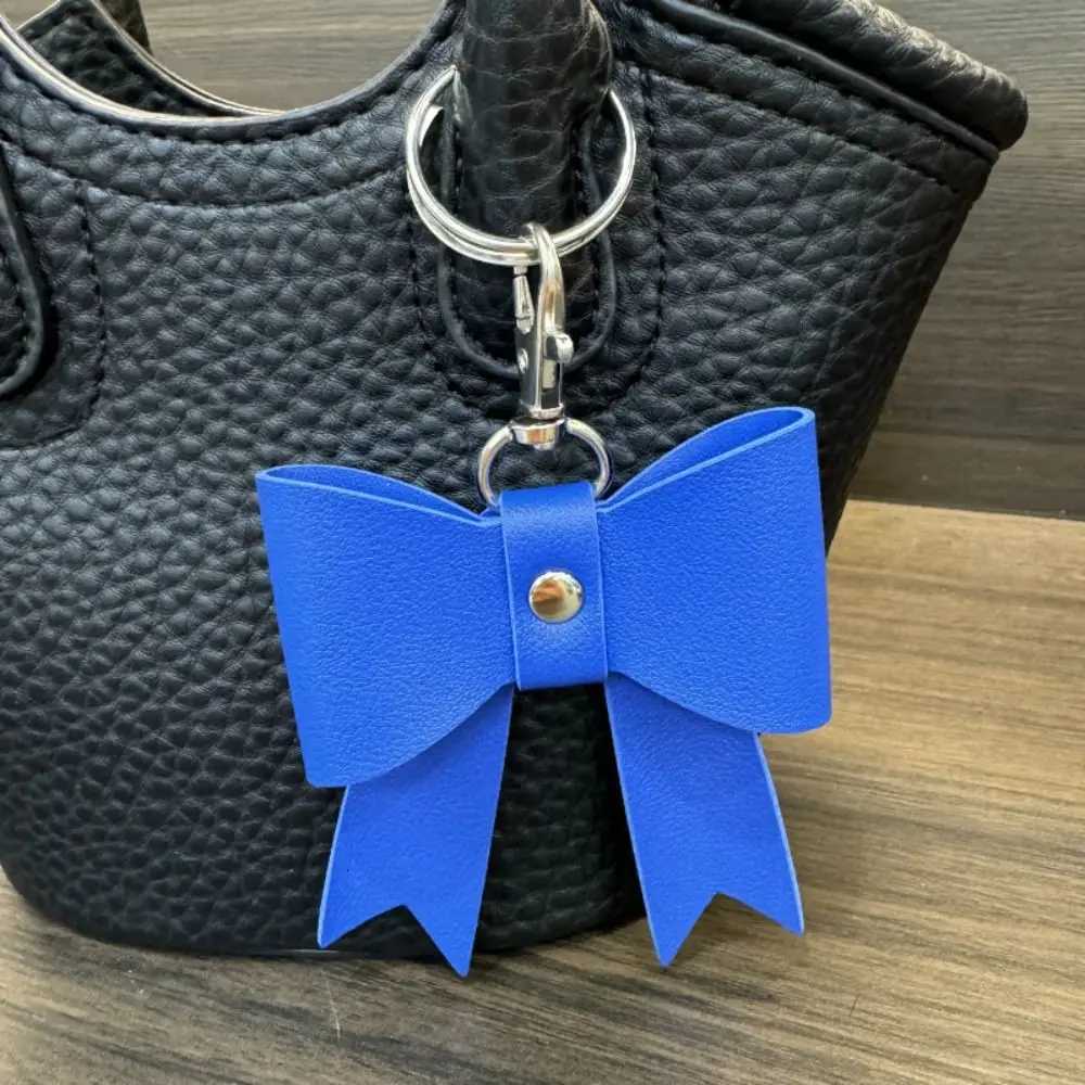 Creative Korean Style Bowknot Leather Keyring Luxury Antilost Pu Key Chain Trendy Bag Charm Bag Pendant Car Accessory W251021