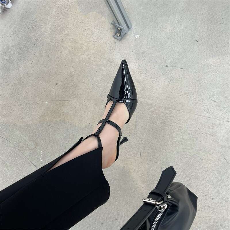 Shiny Leather Versatile One-Strap Pointed High Designer Shoe Heels 2025 Spring New Thin Heel Shallow Mouth Closed Toe Backless Sandals
