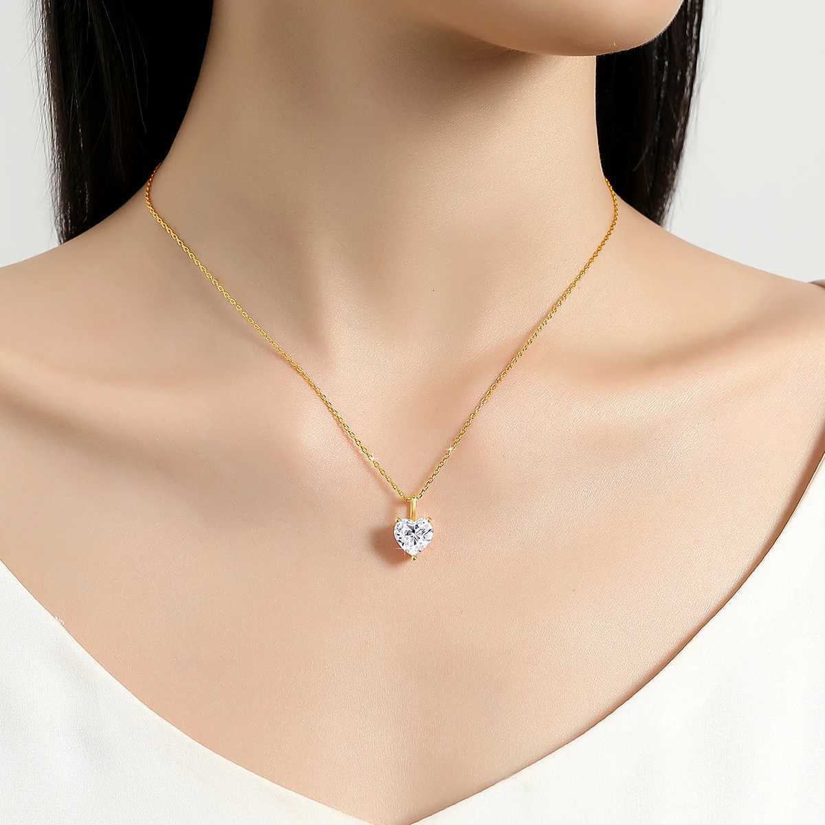 Genuine 14K Gold Heart Moissanite Necklace 1CT/2CT/3CT AU585 Pendant Classic for Women Anniversary Party Gift Trendy JewelryXJ250717
