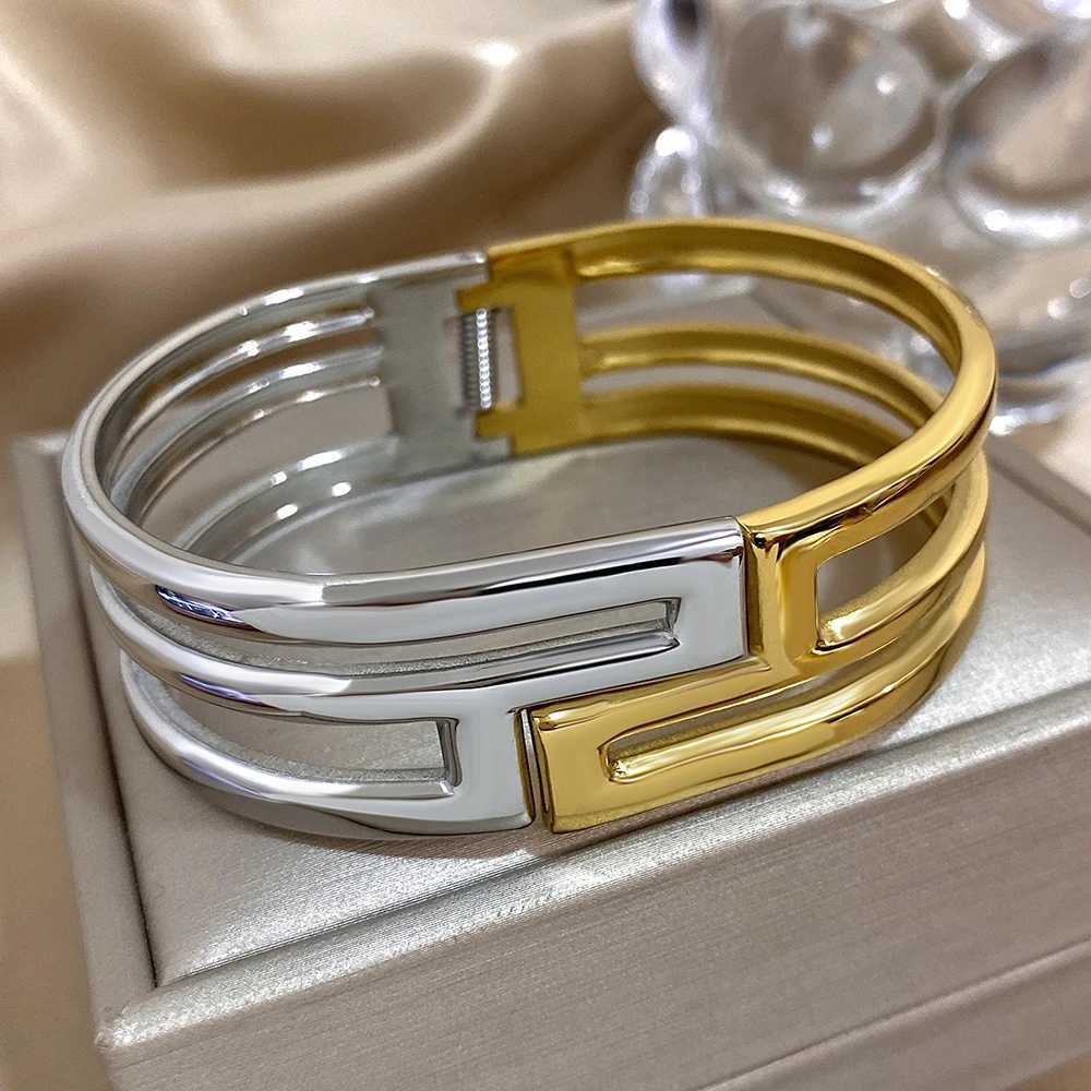 Smooth Hollow Stainless Steel Bangle Bracelets for Women Men Geometry Cuff Bangles Fashion Chunky Waterproof Wide Jewelry Gifts J251021