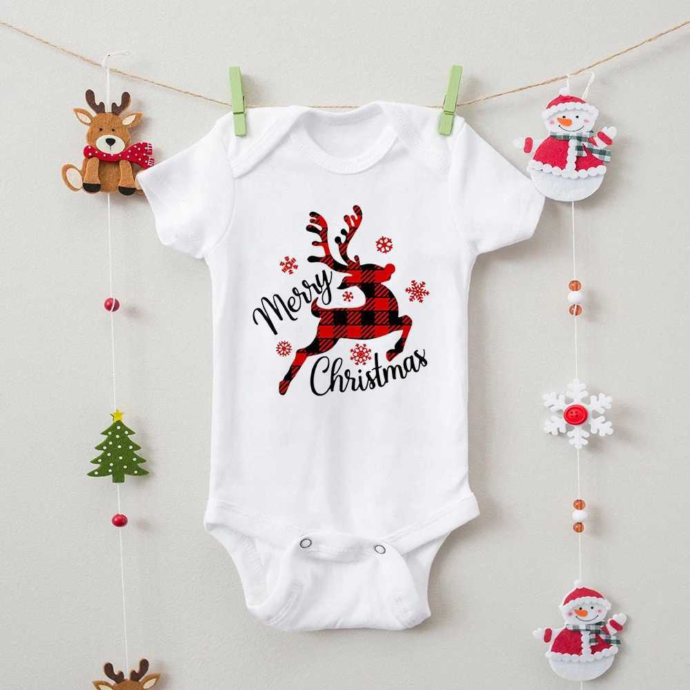 Merry Christmas Print Family Matching Outfits Xmas Party Clothes Mom Dad Daughter Son Tshirt Baby Bodysuit Fashion Family Set L2510215D8P