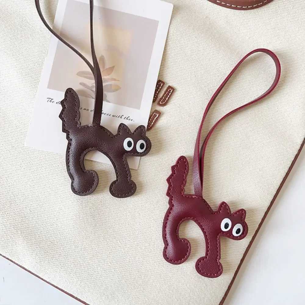 Cute PU Leather PU Leather Cat Hanger Dog Cute Puppy Cartoon Keychain Cartoon Car Keyring Bag Pendant Bag Ornament W251021